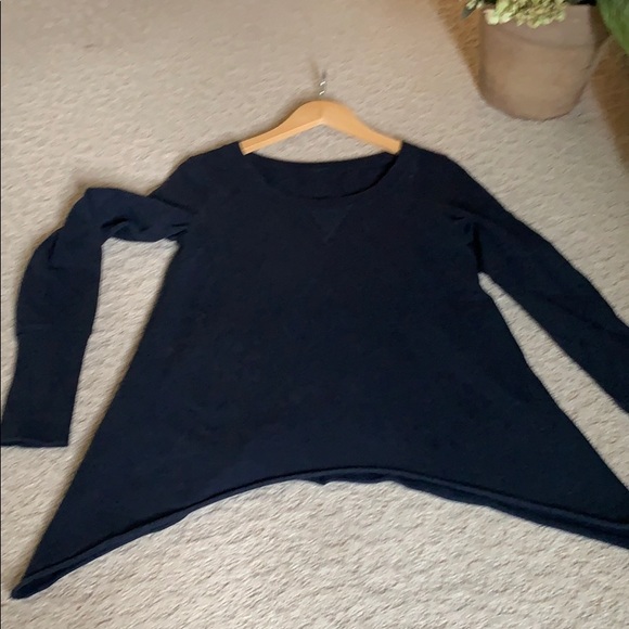 Lulu lemon sweatshirt - Picture 2 of 5